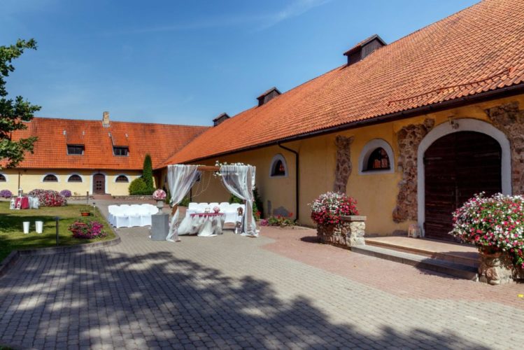 slokenbekas_muiza_milzkalne_laulibu_ceremonija_pagalms003
