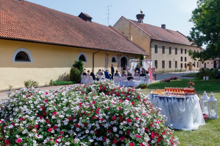 slokenbekas_muiza_milzkalne_laulibu_ceremonija_pagalms006