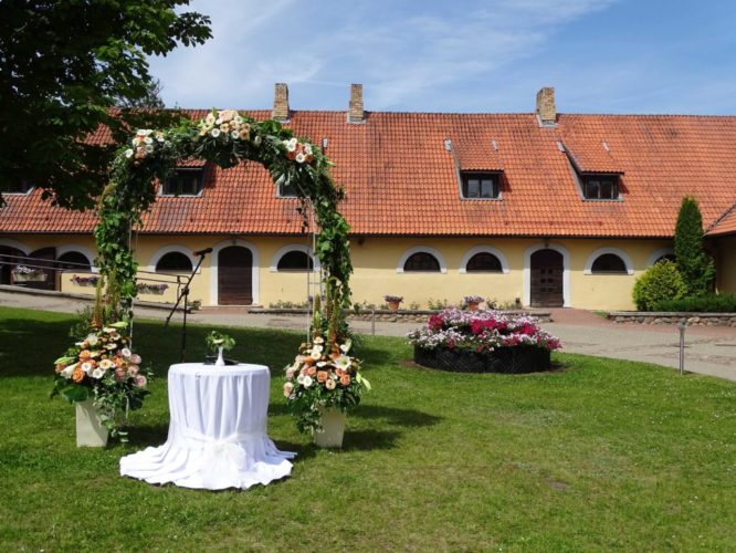 slokenbekas_muiza_milzkalne_laulibu_ceremonija_pagalms007